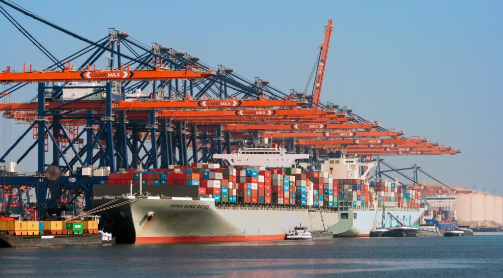 Staking van stevedores stillegt containerterminals in Rotterdam