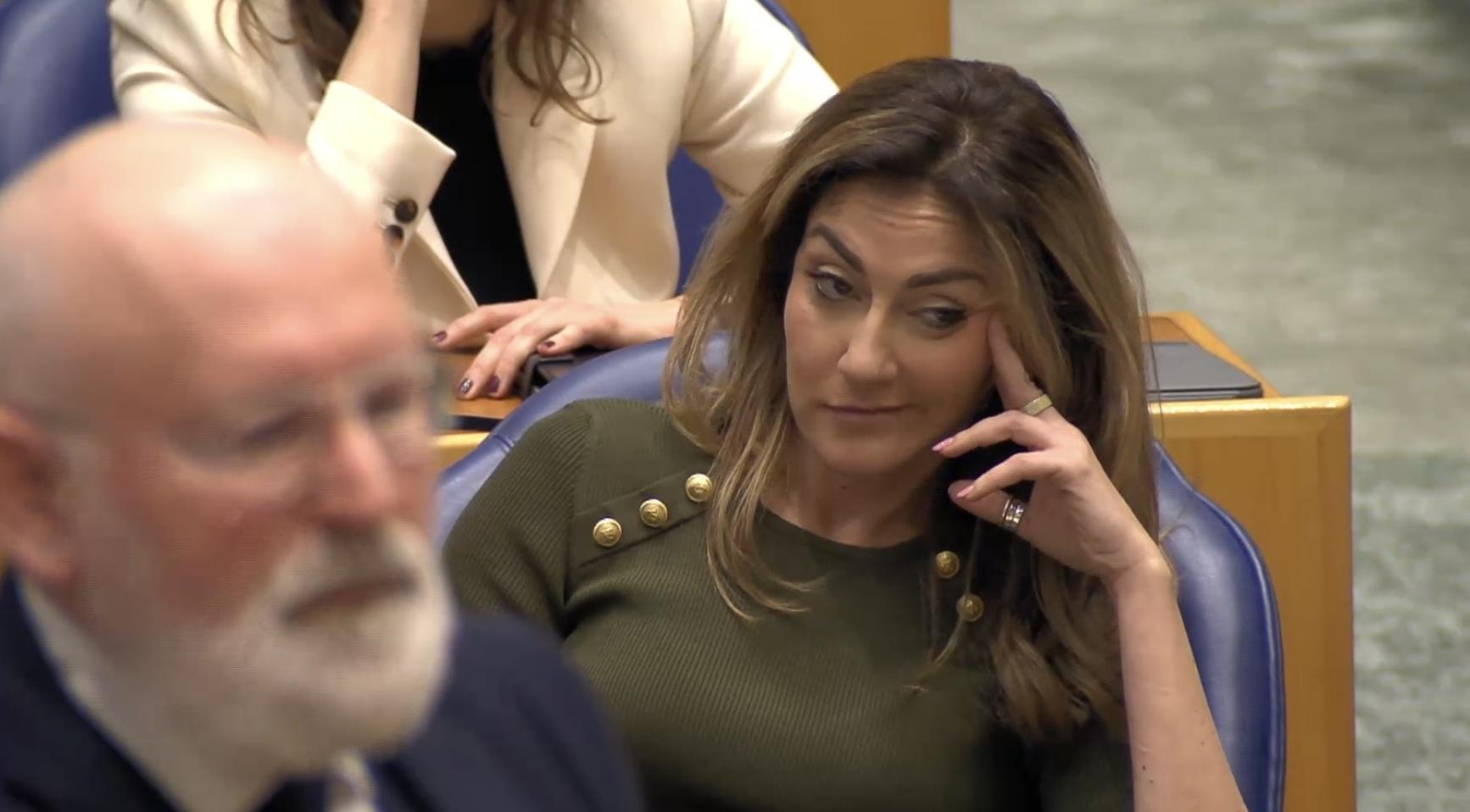 Steun voor leiders van VVD en GroenLinks-PvdA neemt af voor de verkiezingen