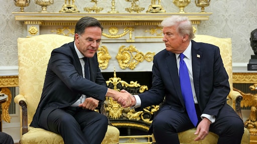 Trump introduceert sancties tegen Russische olie en annuleert gesprek met Poetin