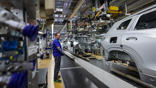 Volkswagen legt productie van Golf stil door geschil met Nexperia