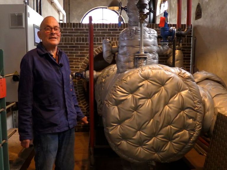 Vrijwilligers herstellen stoomgemaal Teylingens bij Kamerik na zeventig jaar inactief