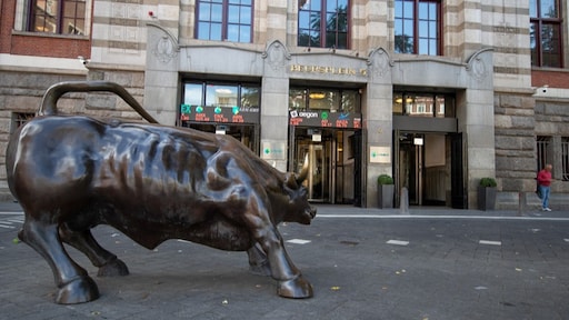 Waarom de beurzen vorige week records bereikten door 'kaartenhuis'
