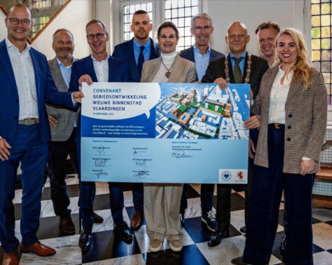 Zes vastgoedpartijen ondertekenen convenant voor vernieuwing binnenstad Vlaardingen