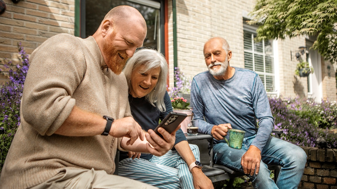Zestigplussers in Nederland willen doorstromen naar kleinere woningen, maar stuiten op obstakels