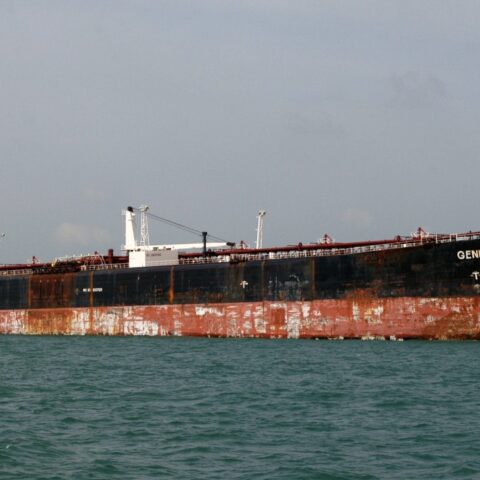 Letse bedrijven blijven Russische ‘schaduwvloot’ bedienen ondanks sancties