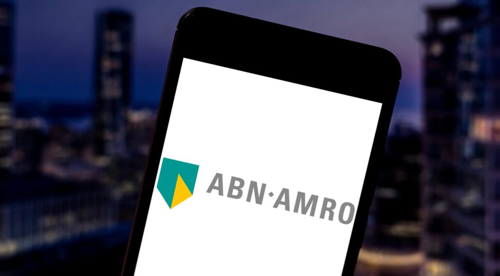 ABN Amro-directeur verdedigt plannen voor AI te midden van zorgen van vakbonden over banenverlies
