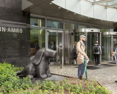 ABN Amro neemt NIBC over voor 960 miljoen euro om zijn positie op de Nederlandse markt te versterken