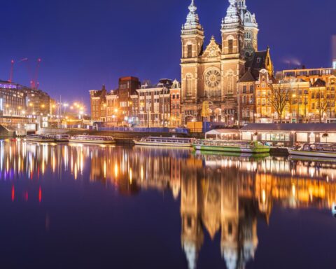 Amsterdam herziening van Canon benadrukt geschiedenis en maatschappelijke ontwikkelingen