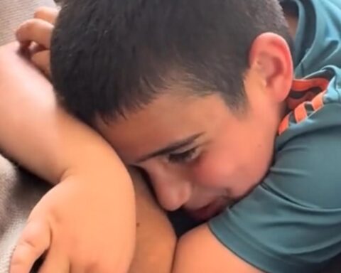 Armeense tiener, opgevoed in Amsterdam, mag blijven na jarenlange juridische strijd