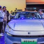 Automerk Lynk & Co beëindigt abonnementen: auto's moeten worden ingeleverd