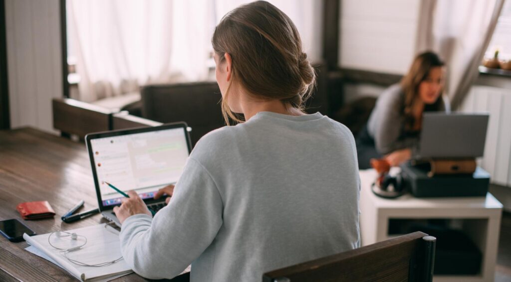 Banen blijven groeien ondanks geopolitieke spanningen, automatisering en AI, stelt UWV