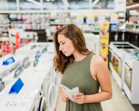Belangrijkste Nederlandse detailhandelaars geven vaak verkeerde garantie-informatie, blijkt uit rapport