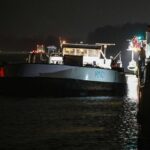 Binnenvaartschip Amici deels gezonken bij Veendam, vaarverkeer tijdelijk stilgelegd