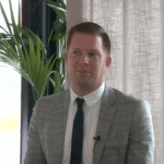 Burgemeester van Drimmelen opnieuw bedreigd na eerder geweldsincident gericht op LHBTQ+ gemeenschap