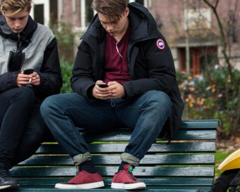 Campagne gestart om boys anders te laten denken over mannelijkheid