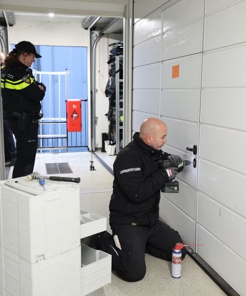 Douane vindt 10.000 sloffen sigaretten bij doorzoekingen in Den Haag