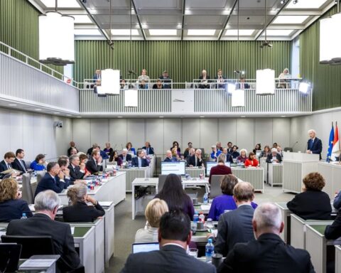 Eerste Kamer telt nu negentien fracties met nieuwe mogelijkheden