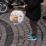 Gemaskerde tieners beroofden meerdere kinderen van hun Sint Maarten snoep in Haarlem