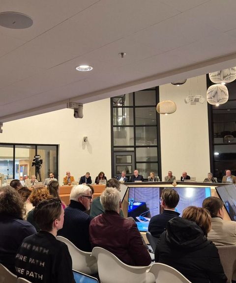 Gemeenteraad van Moerdijk stemt in met de afschaffing van het dorp