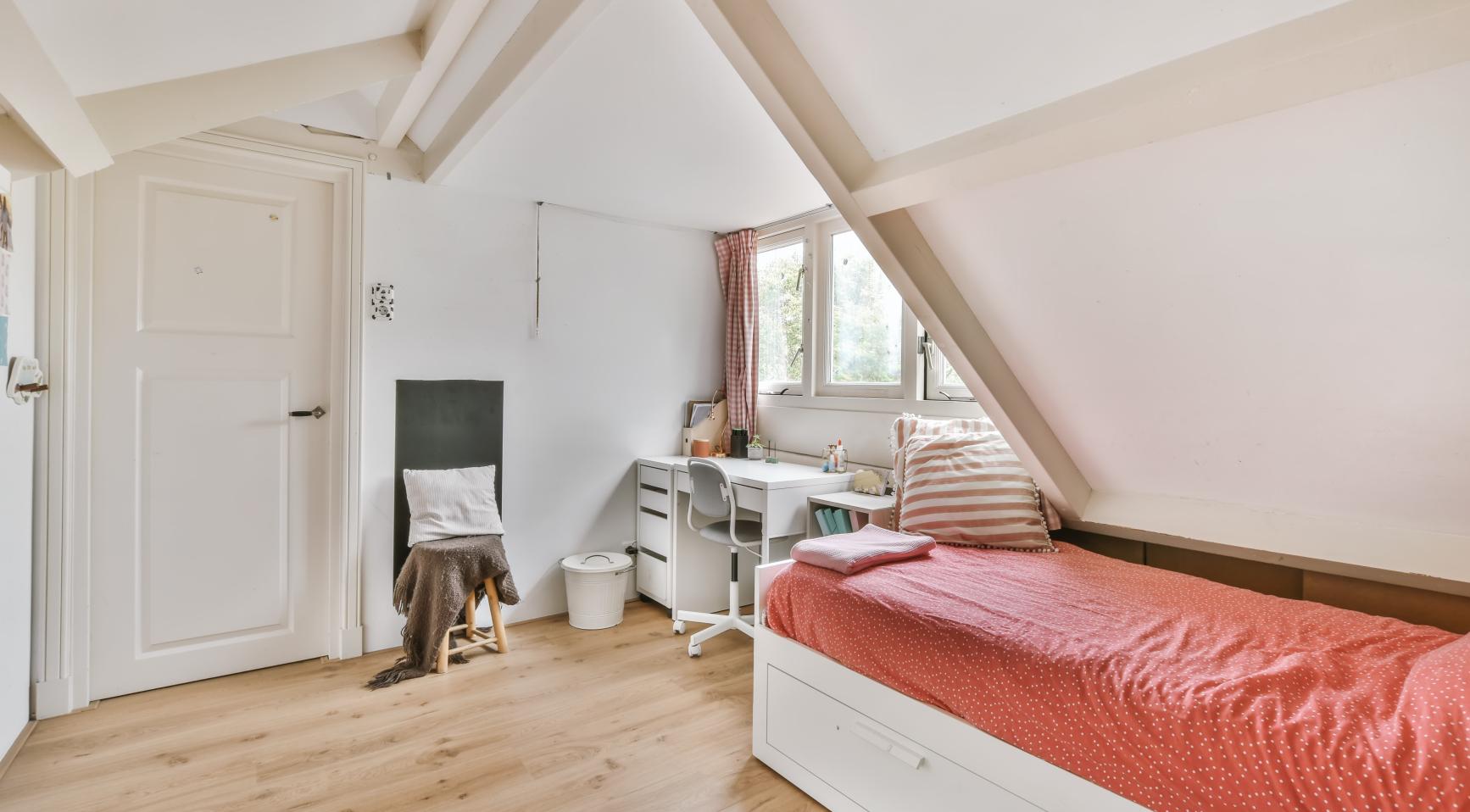 Huurprijzen voor studentenkamers stijgen terwijl aanbod afneemt