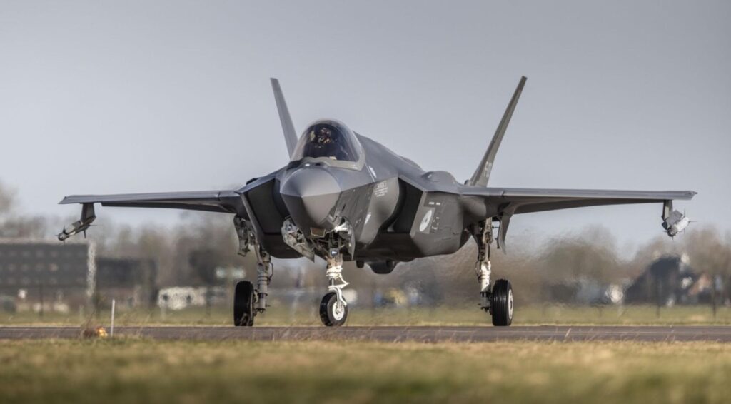 Kabinet stelt hervatting leveringen van F-35-onderdelen aan Israël uit na beoordeling