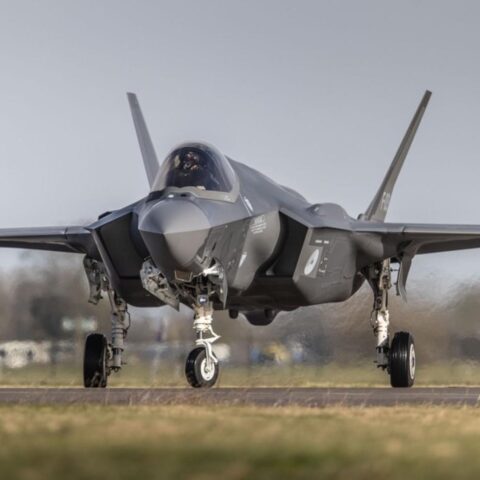 Kabinet stelt hervatting leveringen van F-35-onderdelen aan Israël uit na beoordeling