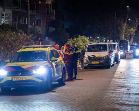 Kinderen in Haarlem beroofd van snoep tijdens Sint-Maarten, een naar het ziekenhuis