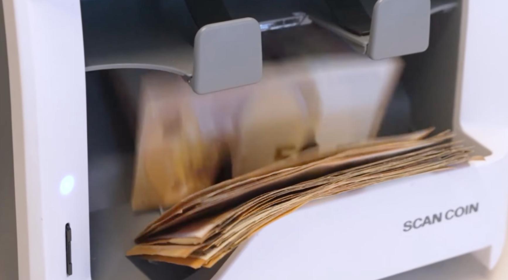 Koppel riskeert acht jaar cel voor witwassen van meer dan €50 miljoen via supermarkt