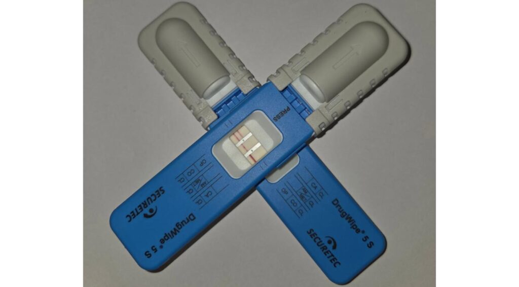 Man aangehouden voor rijden onder invloed van cocaïne, vriendin opgepakt tijdens vrijlating