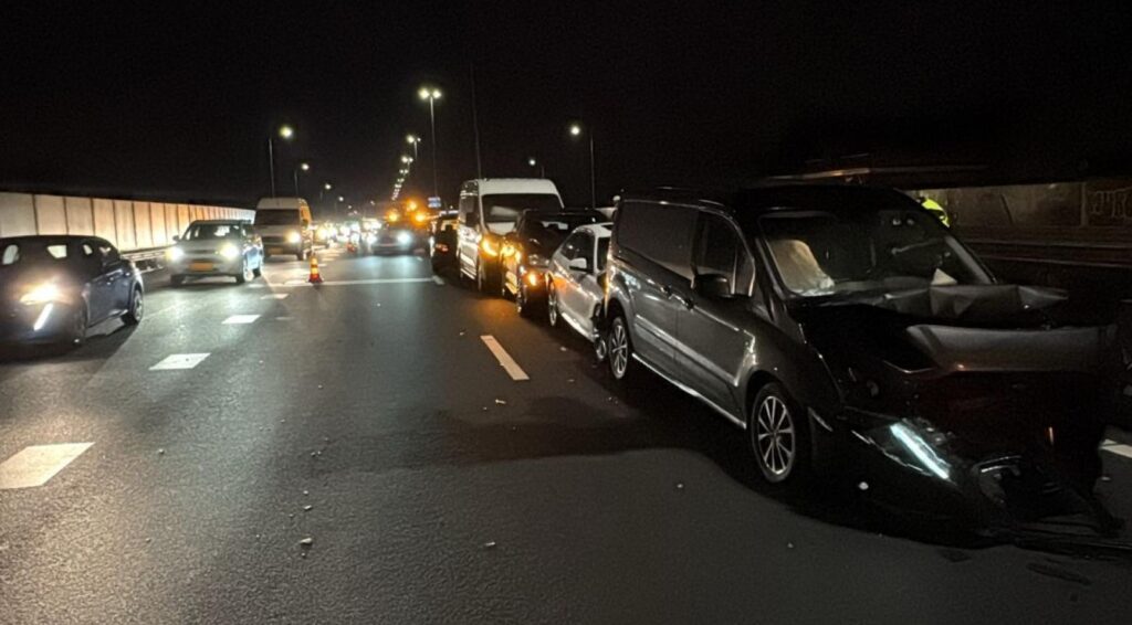 Meerdere ongevallen door ijzige wegen; Milder weer vanaf donderdag