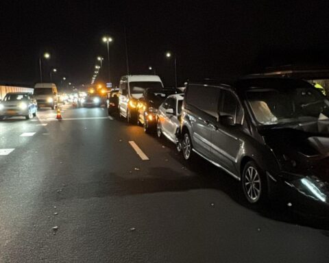 Meerdere ongevallen door ijzige wegen; Milder weer vanaf donderdag