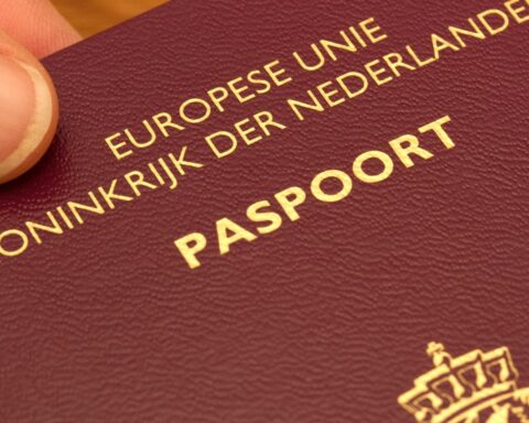 Nederlanders blijven in de val van websites die Britse visums aanbieden tegen tienvoudige kosten