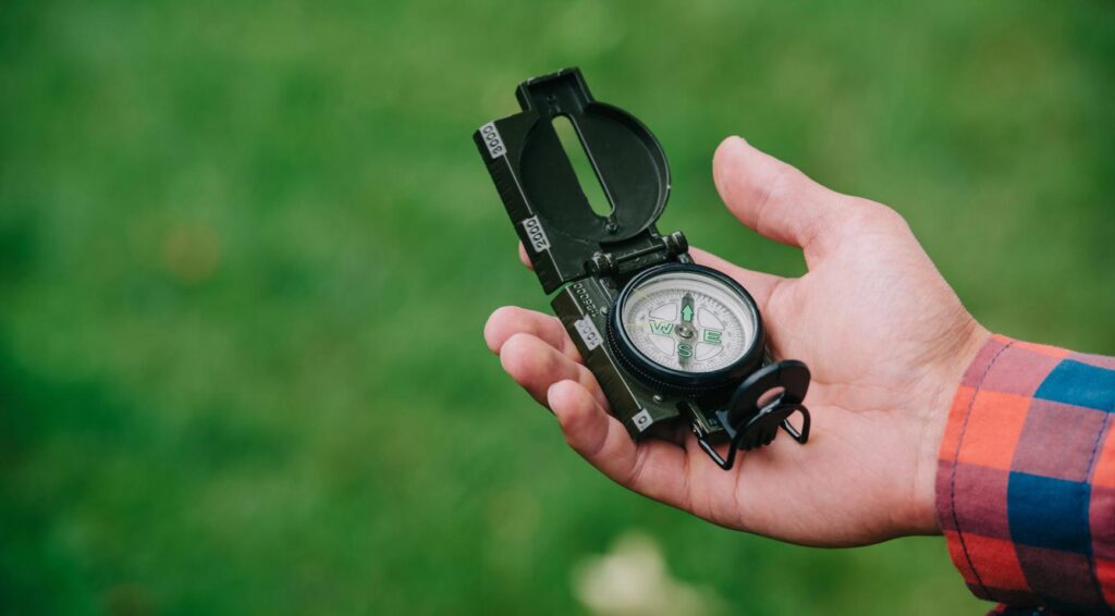 Nederlands onderzoeker ontwikkelt "kompas" om mensen met dementie te helpen veilig naar huis te navigeren