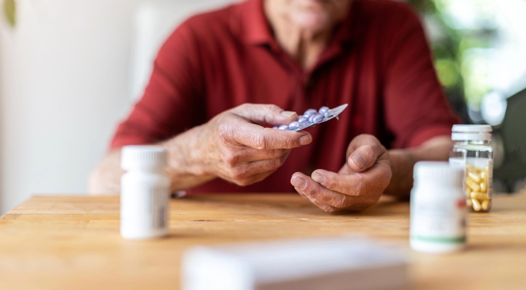 Nederlandse autoriteiten sluiten online apotheken wegens risico's voor patiëntveiligheid