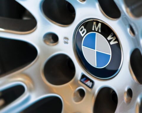 Nederlandse rechtszaak eist schadevergoeding van BMW voor software die dieseluitstoot beïnvloedt