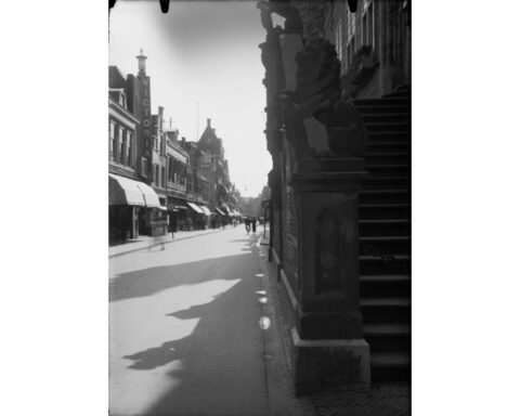 Oorlogsvideo toont nazi's die feesten met hotelpersoneel in Alkmaar; eerste filmopnamen ontdekt