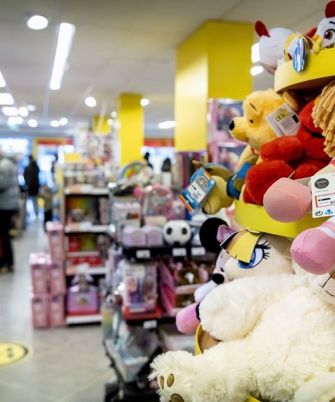 Ouders delen persoonlijke gegevens van kinderen voor Sinterklaaswinactie van Intertoys