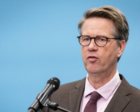 PVV'er Bosma streeft naar herverkiezing als Kamervoorzitter, nu met twee kandidaten