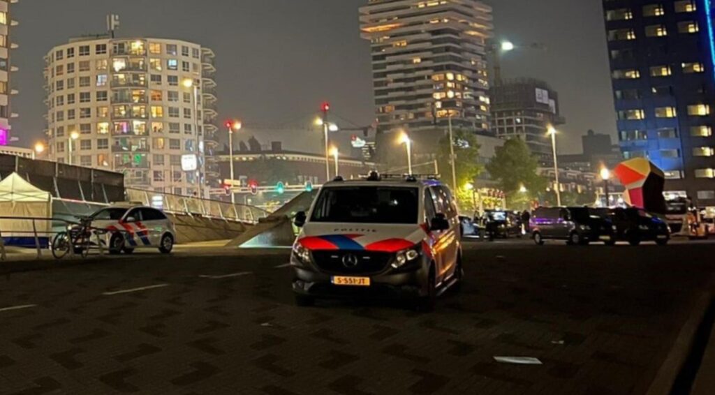 Rapport onthult toezichtstekorten voor fatale steekpartij op Erasmusbrug in Rotterdam