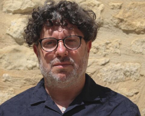 Regisseur Marc Isaacs over zijn "gescripte" IDFA-film en de mythe van puurheid in documentaires