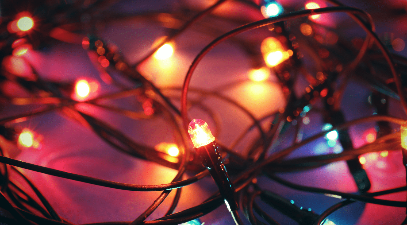 Schipper in Amsterdam krijgt boete voor teveel kerstverlichting