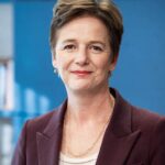 Simone Smit benoemd als eerste vrouwelijke directeur van de Nederlandse inlichtingendienst AIVD