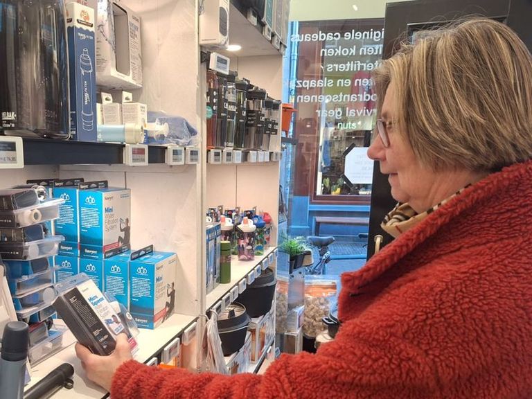 Toegenomen vraag naar waterfilters en noodpakketten na waterbesmetting in Utrecht