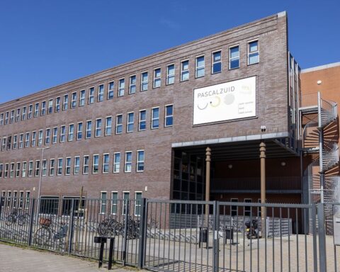 Twee jongens veroordeeld voor bedreiging met schietpartij op middelbare school in Zaandam