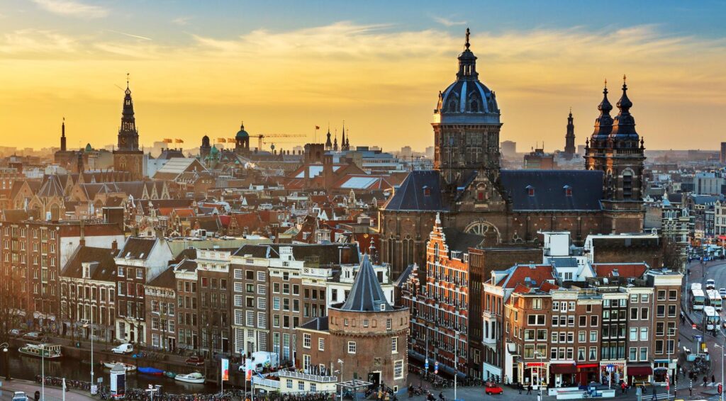 Veiligheidsrisicogebied uitgeroepen in Amsterdam voor Ajax tegen Galatasaray wedstrijd