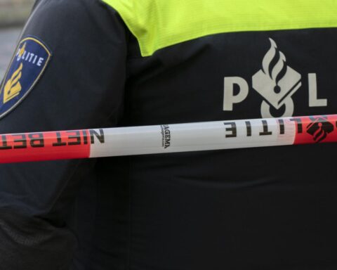 Vrouw en baby gewond na treinbotsing met auto bij Udenhoutse overweg