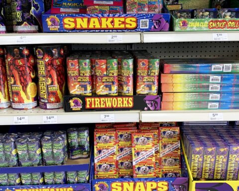 Vuurwerkdealers rapporteren toegenomen bestellingen in afwachting van mogelijk verbod volgend jaar
