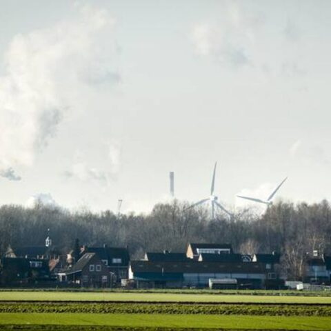 Woede in Moerdijk over plan tot opheffing dorp voor havenuitbreiding