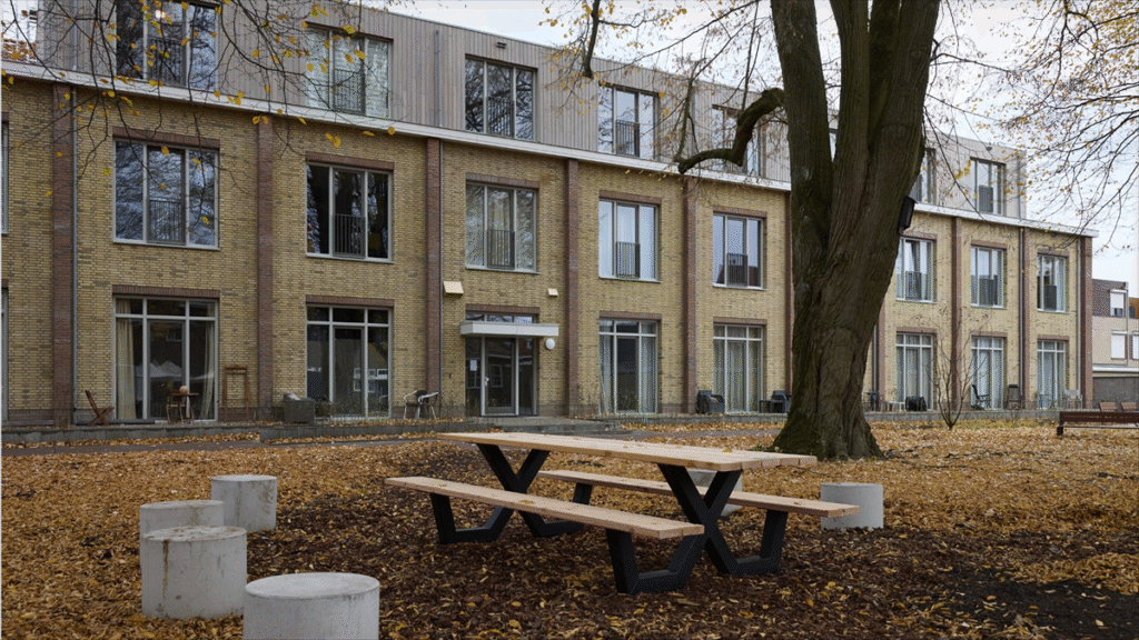 Woonbedrijf transformeert voormalige scholen in Eindhoven naar 50 nieuwe woningen