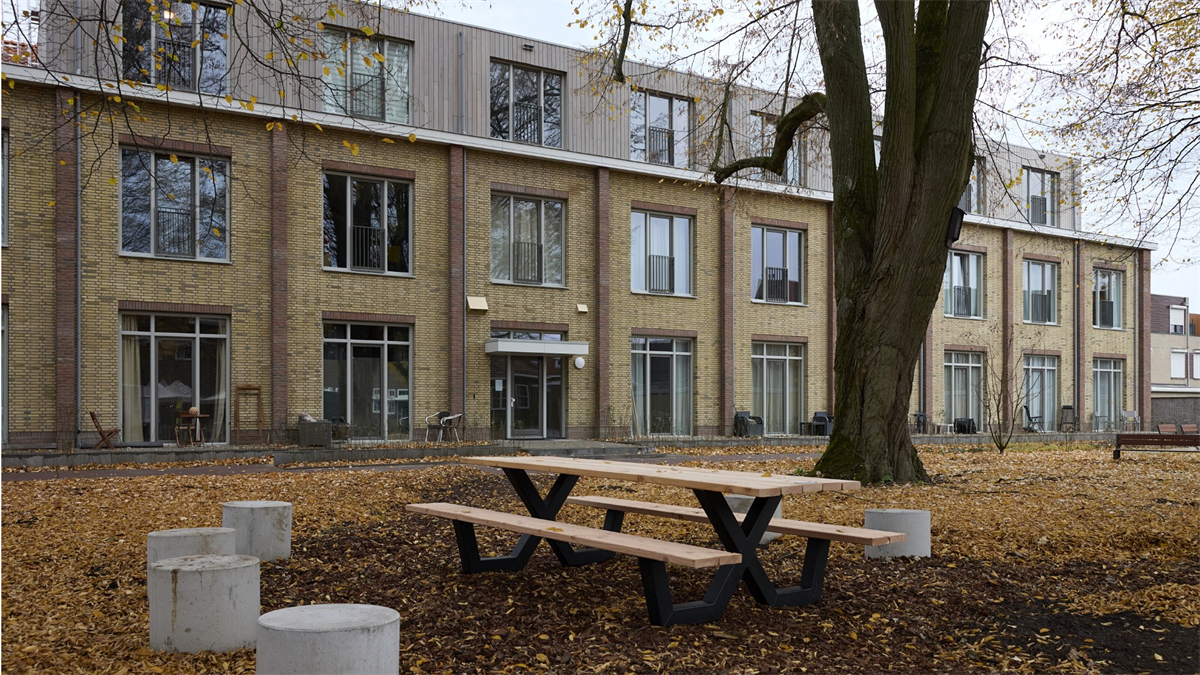 Woonbedrijf transformeert voormalige scholen in Eindhoven naar 50 nieuwe woningen